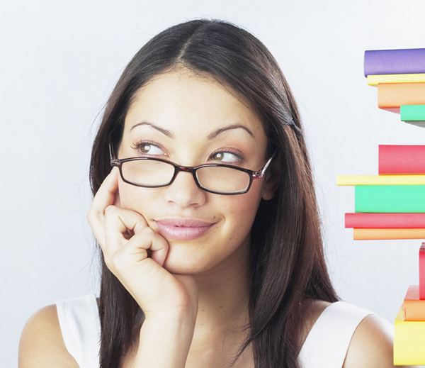 长期戴眼镜眼球突出是什么原因?怎么办?